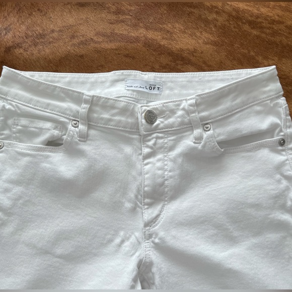 LOFT- Curvy Skinny sz6 White…hard to find! - Picture 4 of 5